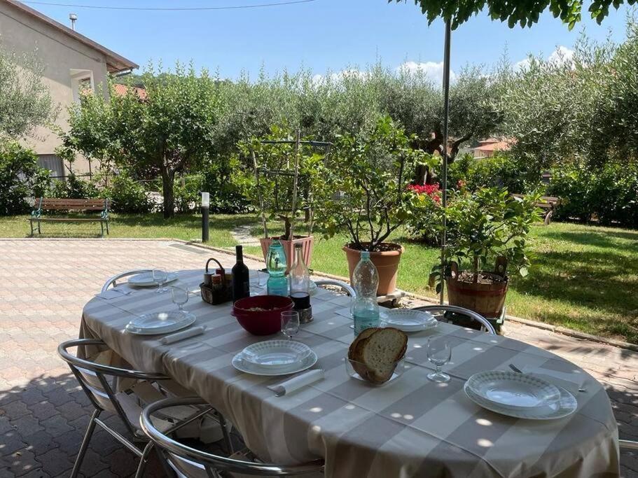La Dimora Delle Rose Apartment Passignano sul Trasimeno Ngoại thất bức ảnh
